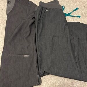 FIGS graphite scrub set casma xs and teresina s